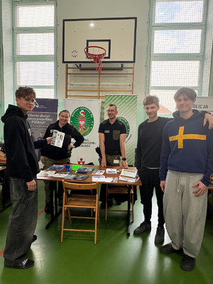 Funkcjonariusze MOSG zachęcali do wstąpienia w szeregi SG Fot. MOSG Funkcjonariusze MOSG zachęcali do wstąpienia w szeregi SG Fot. MOSG