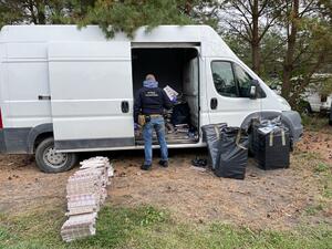 Fot. MOSG Czynności śledcze w wykonaniu funkcjonariuszy z Placówki Straży Granicznej w Ustce.