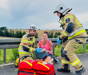 Wypadek na A1. Fot. Funkcjonariuszka SG Wypadek na A1. Fot. Funkcjonariuszka SG