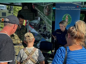 Promowali formację i nabór do służby. Fot. MOSG Promowali formację i nabór do służby. Fot. MOSG