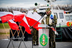 Uroczystość wcielenia do służby nowych poduszkowców. Fot. Piotr Kurasz Uroczystość wcielenia do służby nowych poduszkowców. Fot. Piotr Kurasz