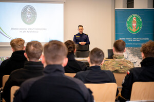 Wizyta grupy młodzieżowej SWAT Chojnice w MOSG. Fot. Ł. Zwoliński Wizyta grupy młodzieżowej SWAT Chojnice w MOSG. Fot. Ł. Zwoliński