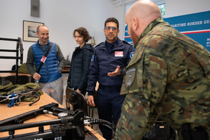 Przedstawiciele FRONTEX z wizytą w Morskim Oddziale SG. Fot. MOSG Przedstawiciele FRONTEX z wizytą w Morskim Oddziale SG. Fot. MOSG