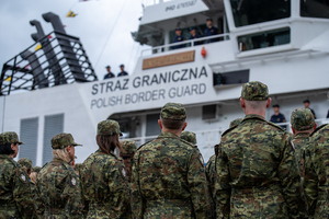 Przekazanie flagi dla MOSG. Fot. P. Kurasz Przekazanie flagi dla MOSG. Fot. P. Kurasz