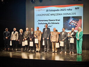 Odznaczeni funkcjonariusze SG odznaką „Honorowy Dawca Krwi – Zasłużony dla Zdrowia Narodu”. Fot. MOSG Odznaczeni funkcjonariusze SG odznaką „Honorowy Dawca Krwi – Zasłużony dla Zdrowia Narodu”. Fot. MOSG