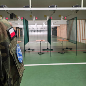 Uczniowie trenują musztrę w MOSG. Fot. MOSG Uczniowie trenują musztrę w MOSG. Fot. MOSG