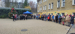 Funkcjonariusze odwiedzili Specjalny Ośrodek Szkolno-Wychowawczy w Świnoujściu. Fot. MOSG Funkcjonariusze odwiedzili Specjalny Ośrodek Szkolno-Wychowawczy w Świnoujściu. Fot. MOSG
