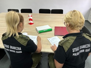 Kontrola legalności zatrudnienia - funkcjonariusze MOSG Fot. MOSG Kontrola legalności zatrudnienia - funkcjonariusze MOSG Fot. MOSG