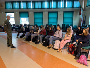 Funkcjonariusze promują służbę w MOSG Fot. MOSG Funkcjonariusze promują służbę w MOSG Fot. MOSG