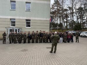 Funkcjonariusze promują służbę w MOSG Fot. MOSG Funkcjonariusze promują służbę w MOSG Fot. MOSG