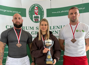 Drużyna z MOSG na podium mistrzostw w Kętrzynie. Fot. MOSG Drużyna z MOSG na podium mistrzostw w Kętrzynie. Fot. MOSG