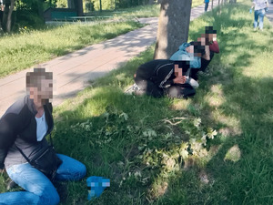 Zatrzymanie osób i pojazdu na drodze. Fot. MOSG Zatrzymanie osób i pojazdu na drodze. Fot. MOSG