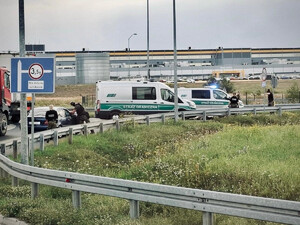 Zatrzymanie osób i pojazdu na drodze. Fot. MOSG Zatrzymanie osób i pojazdu na drodze. Fot. MOSG